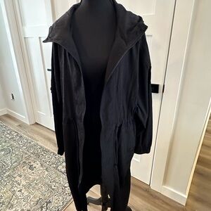 ALO Summer Nights Lightweight Coat Size Medium New Without Tags Attached